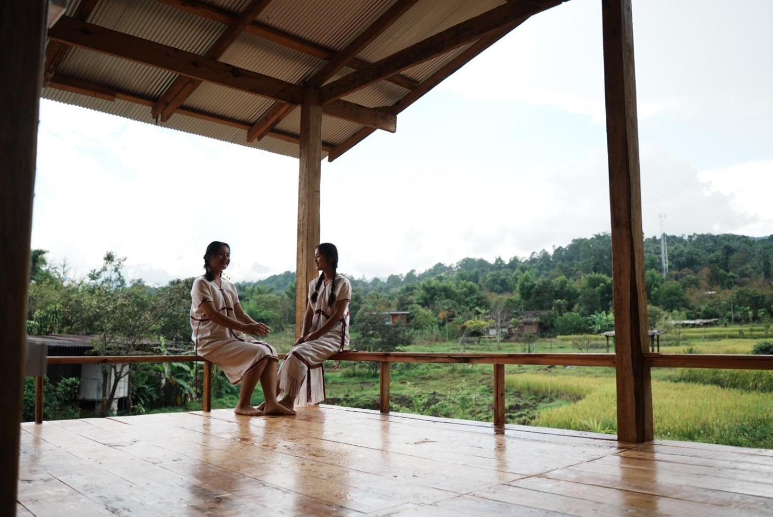 Por Joi ,Por Dee House Hostel Chiang Mai Exterior photo